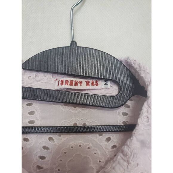 Johnny Was Slim Fit Cotton Eyelet Ruffle Pale Lavender Pearl Button Up Shirt - Picture 2 of 6